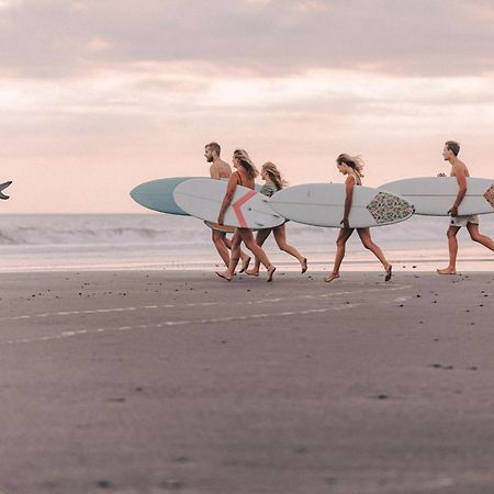 Seaside Tribe - Boutique Surf Stay & Retreat Tanah Lot  Exterior photo